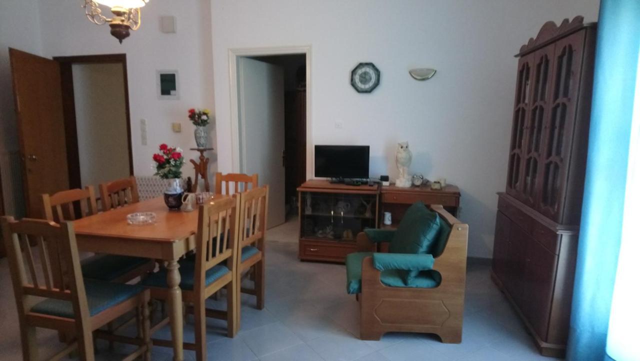 Vacation House In Stroggili Agios Ioannis Peristerion Exteriér fotografie