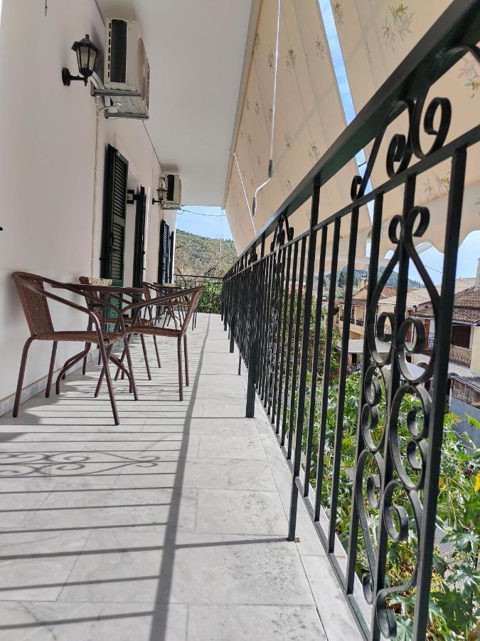 Vacation House In Stroggili Agios Ioannis Peristerion Exteriér fotografie